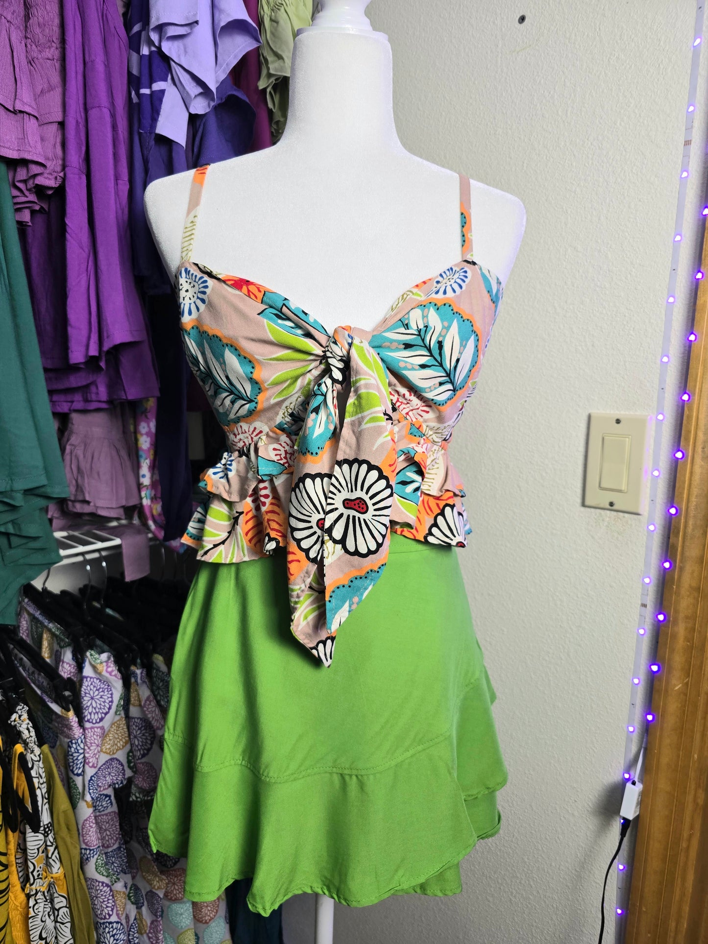 CROP TOP BROOKLYN ( TWO RUFFLE)