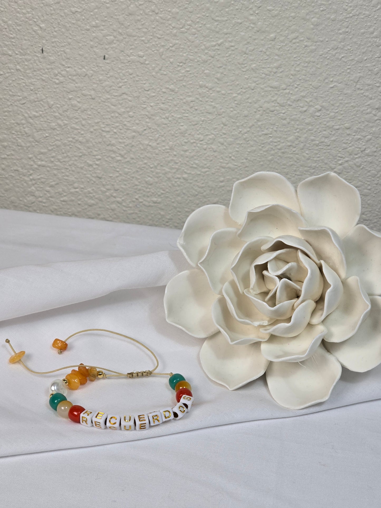 MEANINGFUL WORDS BRACELET (ABUELO, PAPA, FE ETC.)