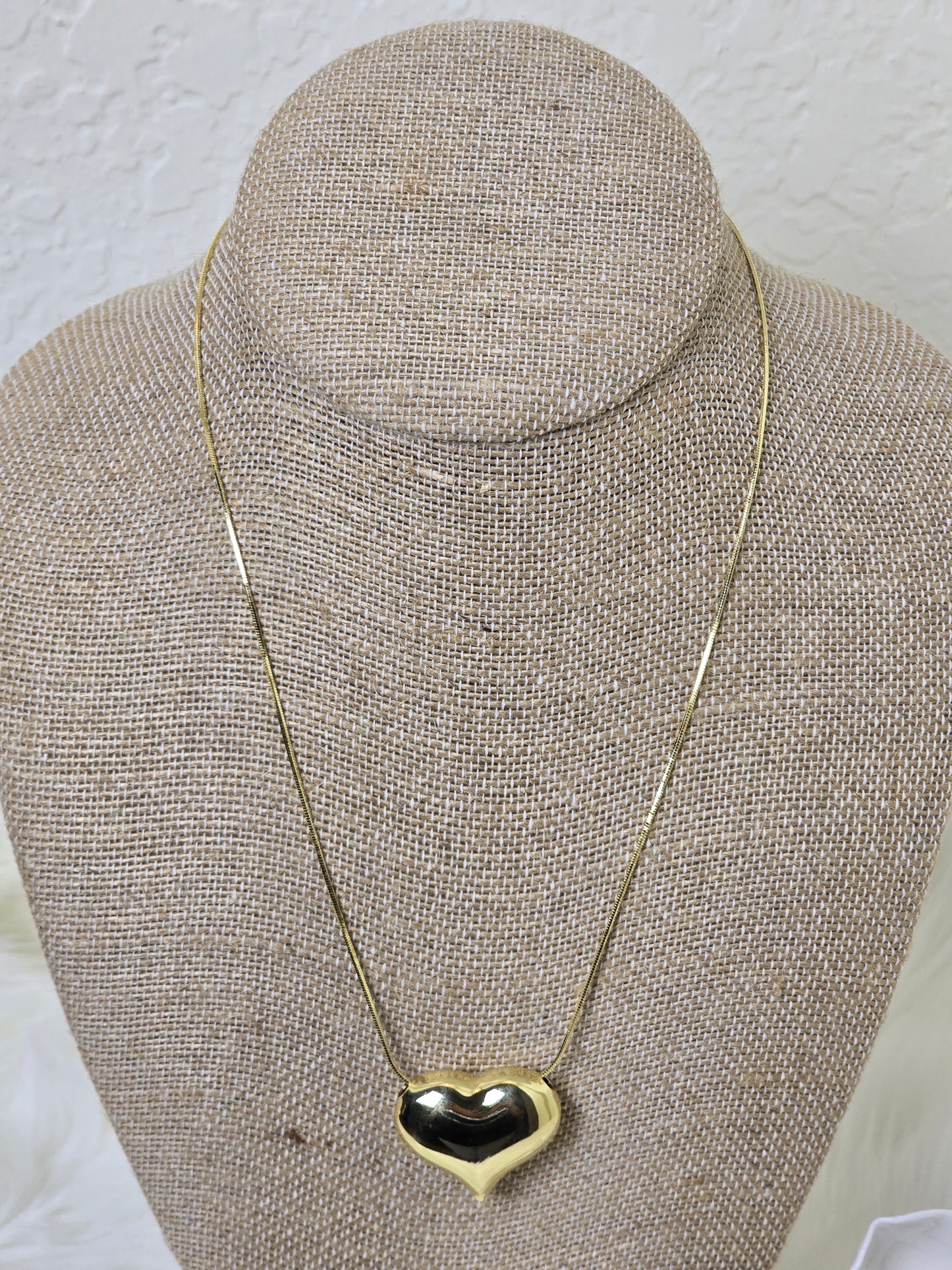 LUNA HEART CHAIN GOLD