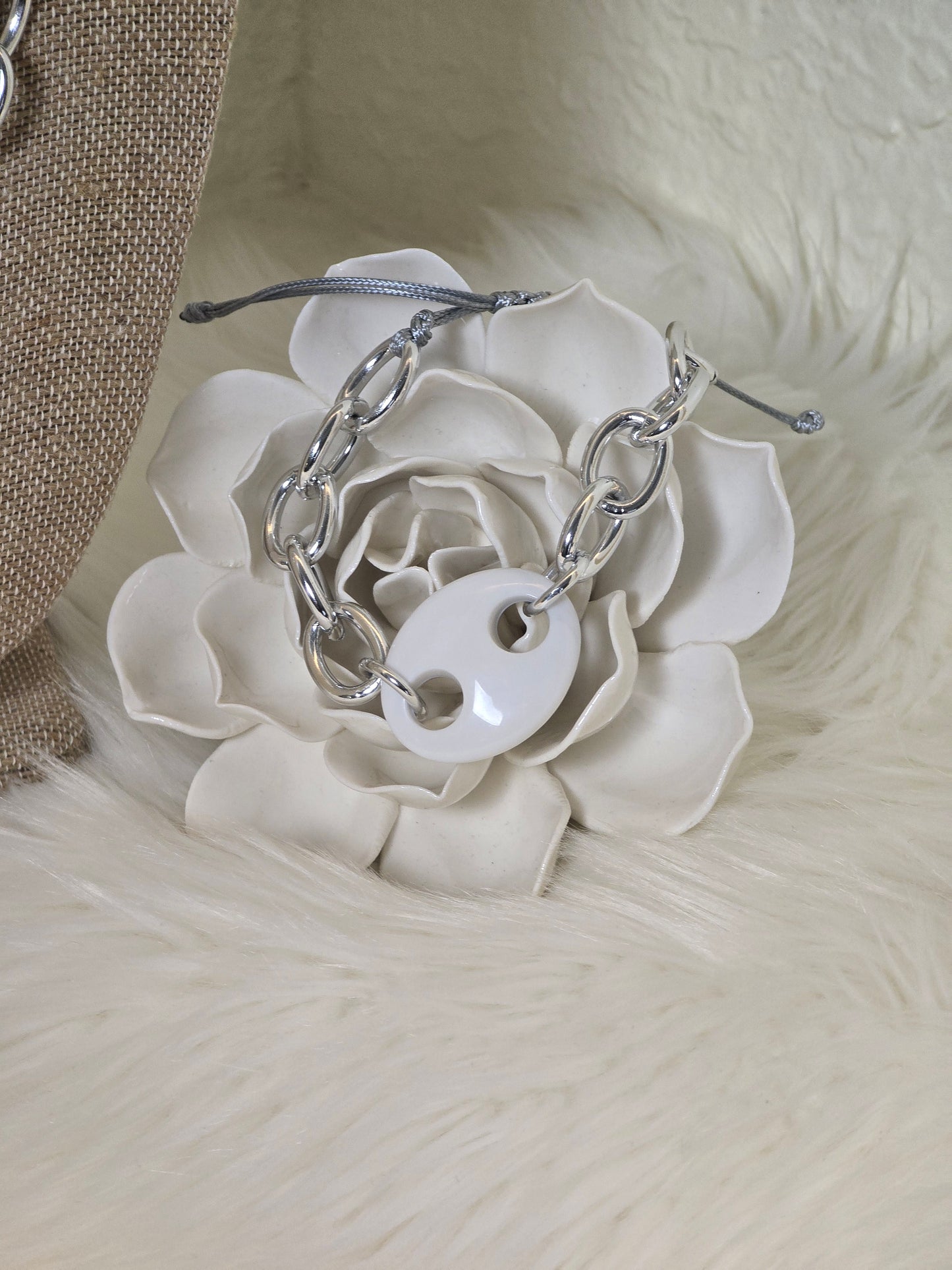 WHITE GLOW CHAIN SET