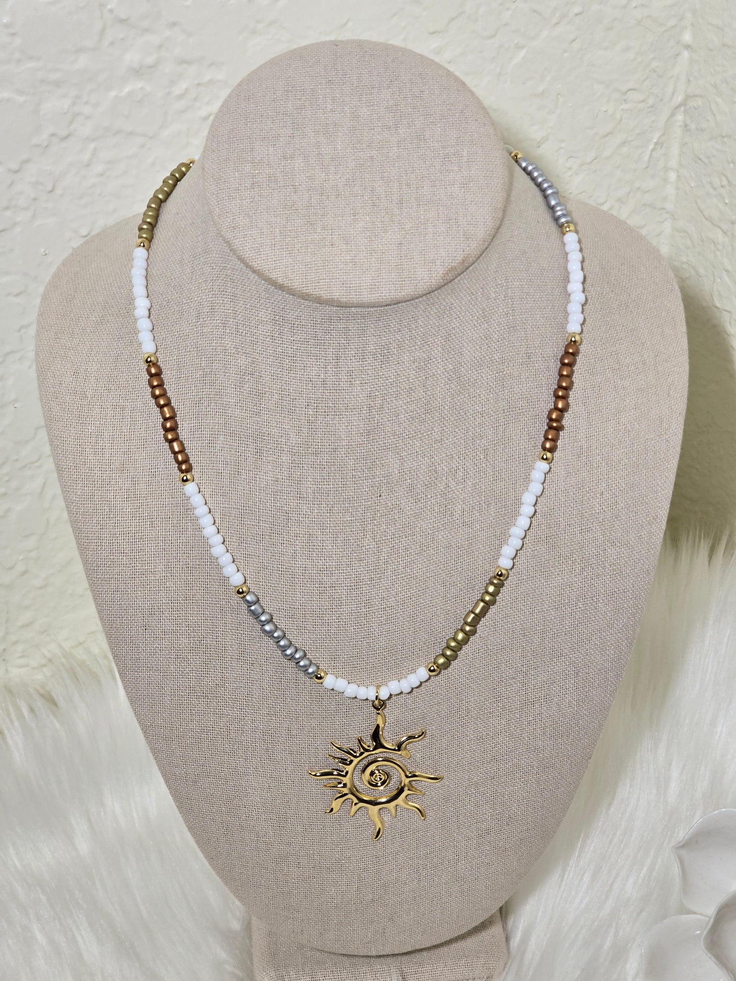 GOLDEN SOL JEWELRY SET