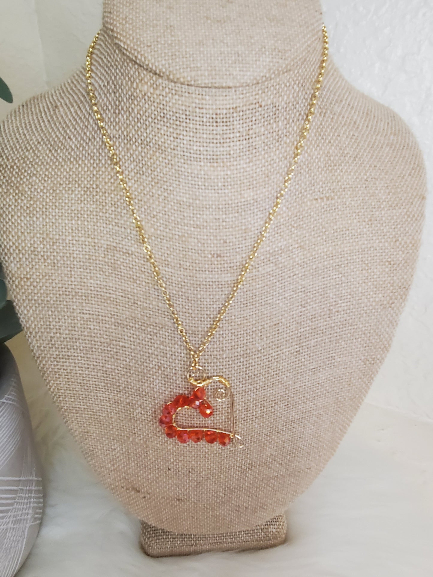 VALENTINE CHAIN AMILIA